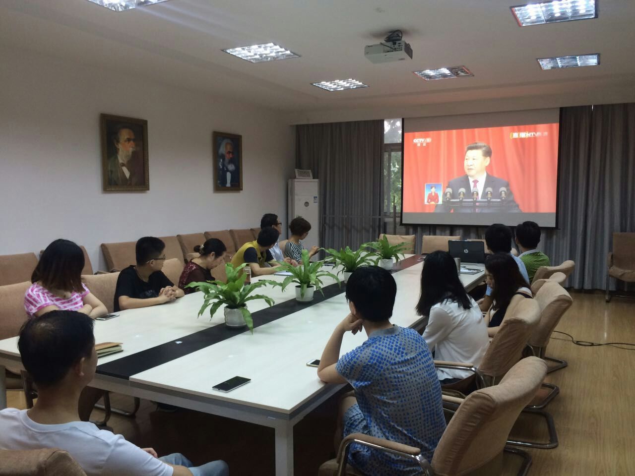 【两学一做】bat365在线中国官网登录入口组织观看建党95周年庆祝大会