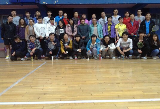 bat365官网师生羽毛球友谊赛顺利举行 bat365官网师生羽毛球友谊赛顺利举行