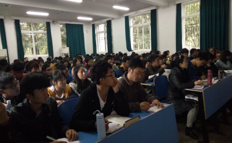 【党课第三讲】bat365官网党委书记侯志军教授为bat365官网分党校授课