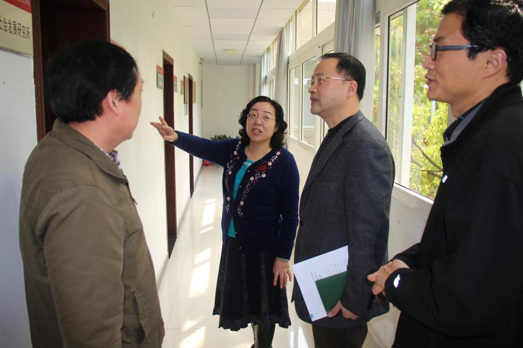 校党委书记何光彩赴bat365在线中国官网登录入口调研