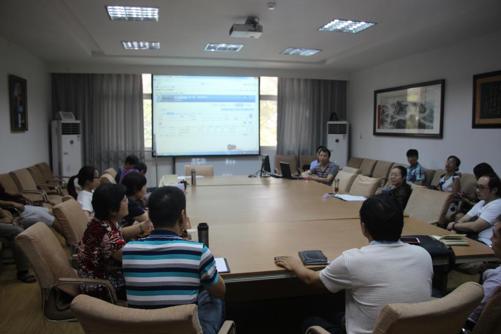 bat365在线中国官网登录入口召开网上报账培训暨学校秋季学期工作布置会