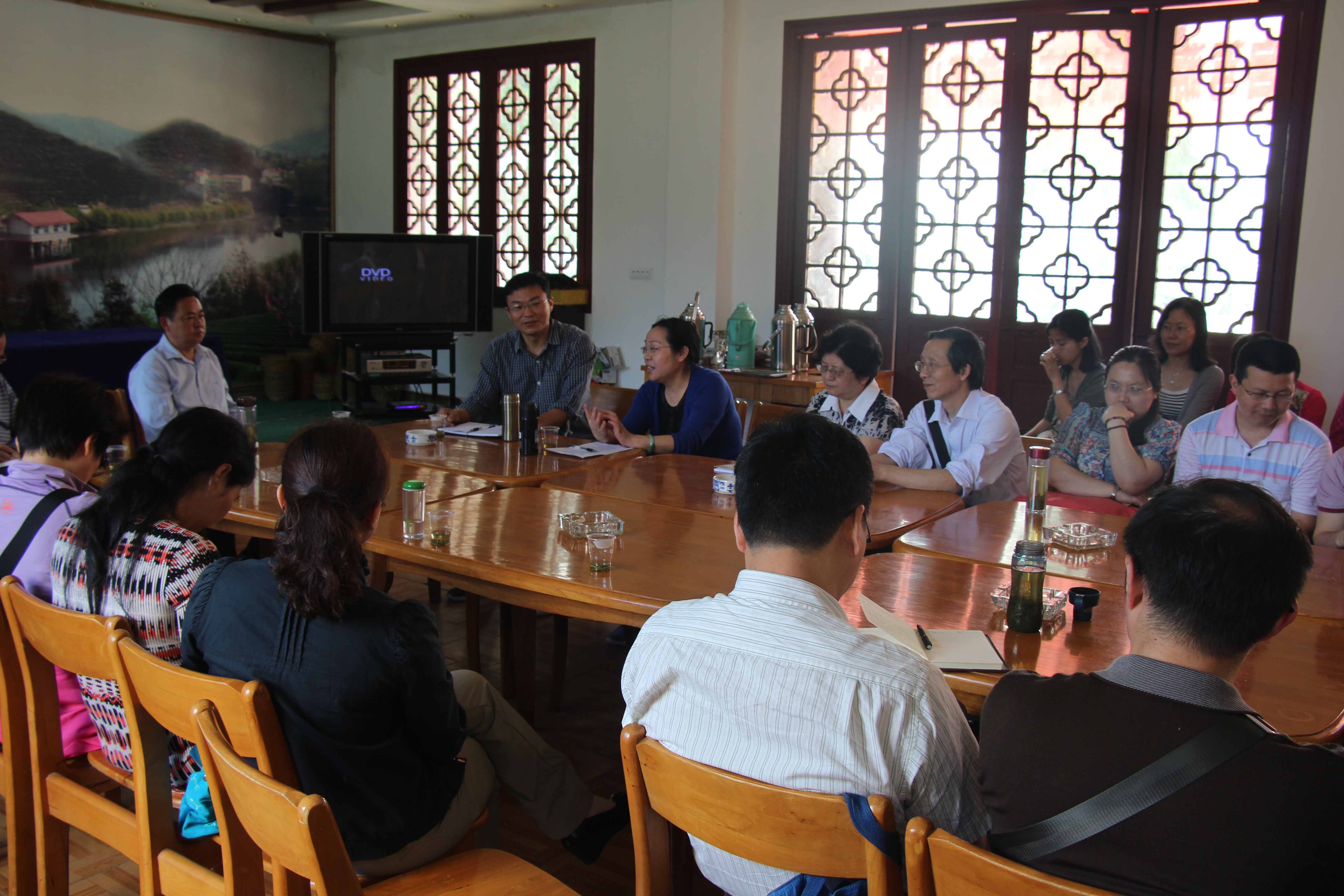 教师进农户，理论下基层——bat365在线中国官网登录入口全体党员教师赴英山县乌云山村学习调研