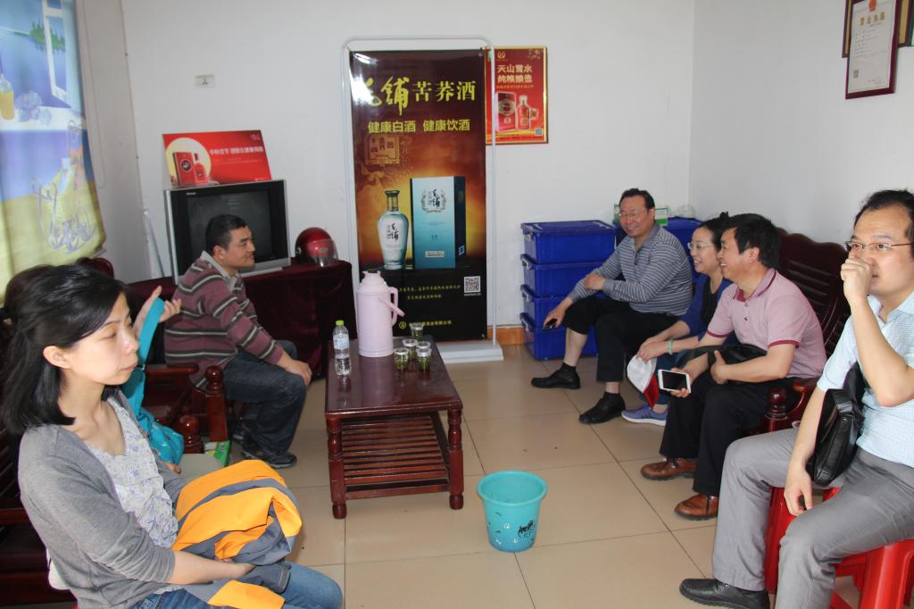 教师进农户，理论下基层——bat365在线中国官网登录入口全体党员教师赴英山县乌云山村学习调研